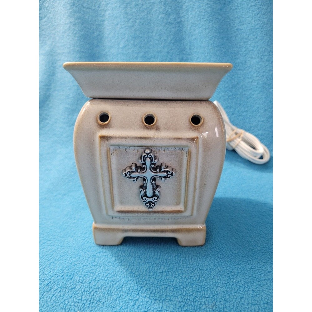Scentsy DEVOTED Full Size Wax Warmer Silver Cross Gold and Silver Retired Tested